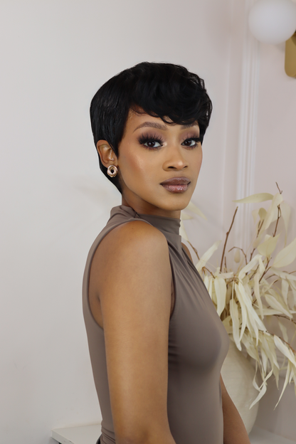 MUSA - Brazilian Straight Pixie - Nat - 6"